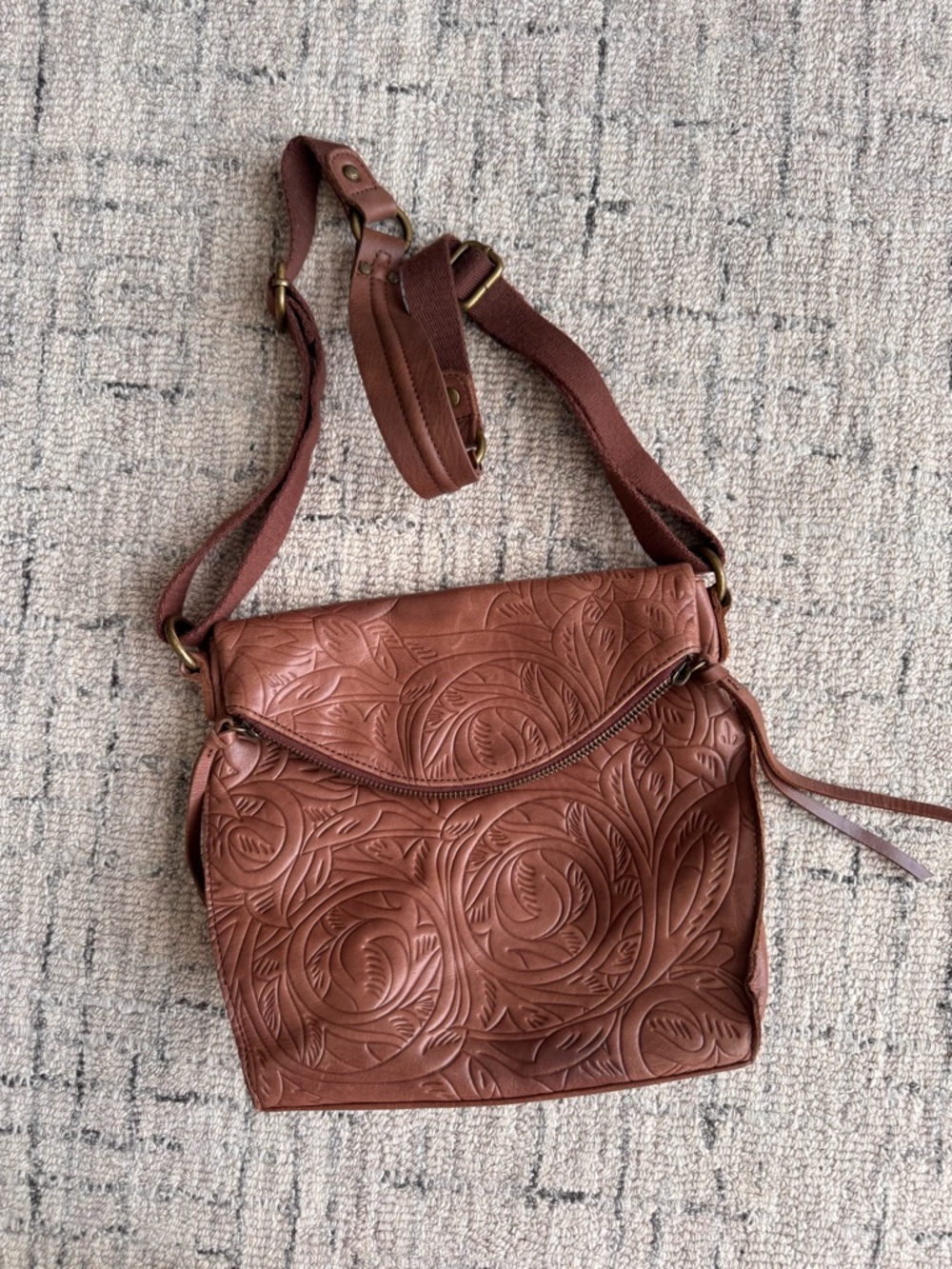 The Sak Silverlake crossbody leather embossed bag
